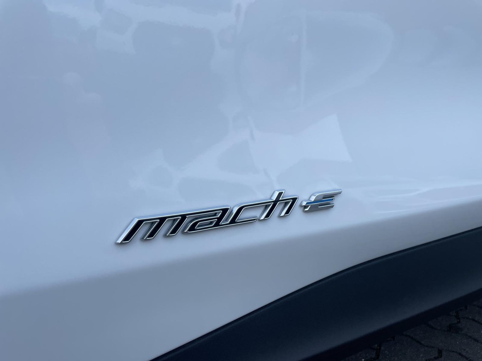Ford Mustang Mach-E Premium Extended Range RWD