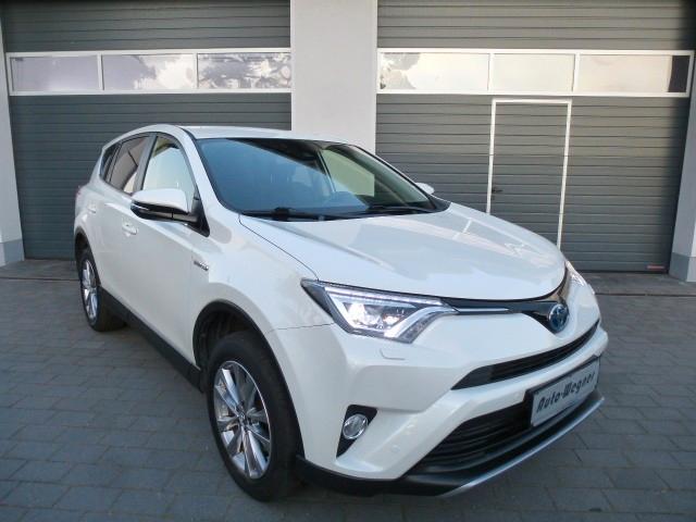 Toyota RAV 4 2,5-l-Hybrid Team Deutschland Auto 4x2 LED