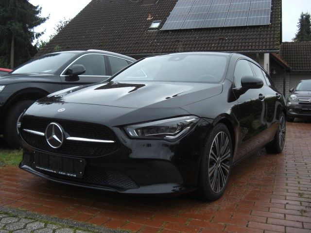 Mercedes-Benz CLA 200 Shooting Brake "Progressive" Leder Kamer