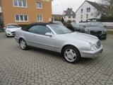 Mercedes-Benz CLK 320 ELEGANCE*Sehr gepflegt* - silberne Mercedes-Benz CLK 320