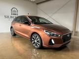 Hyundai i30 SHZ RFK LED NAVI APPLE CARPLAY - Hyundai i30 mit Diesel-Antrieb: Limousine
