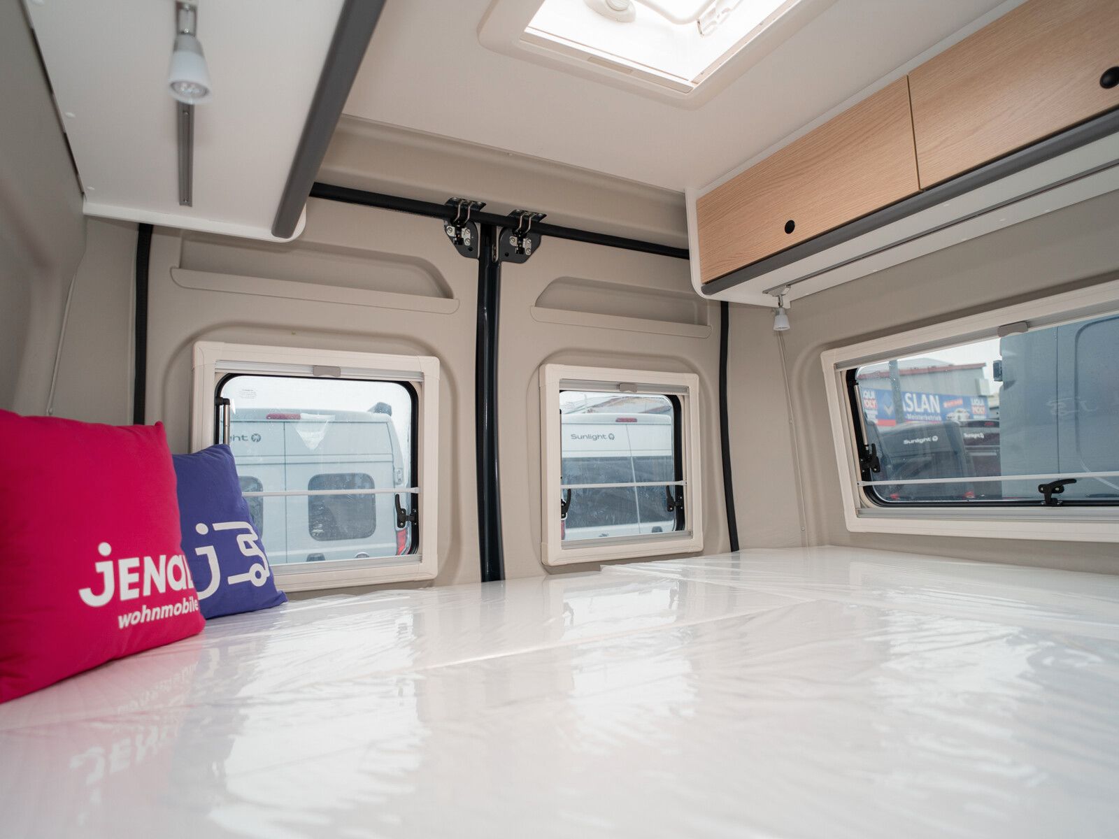 Fahrzeugabbildung Sunlight Adventure Cliff 600 Dieselheizung, Automatik