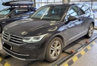 Fahrzeugabbildung Volkswagen Tiguan 1.5 TSI DSG SPORTPAKET MATRIX STANDHZG 20