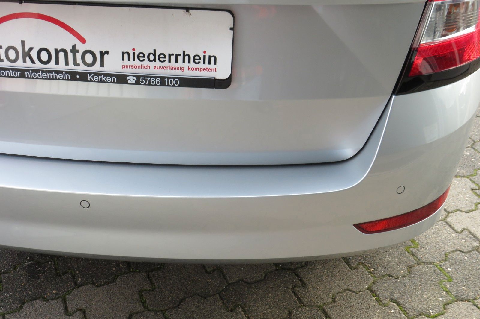 Fahrzeugabbildung SKODA Fabia Combi Ambition APP-CONNECT GRA PDC SITZH.1