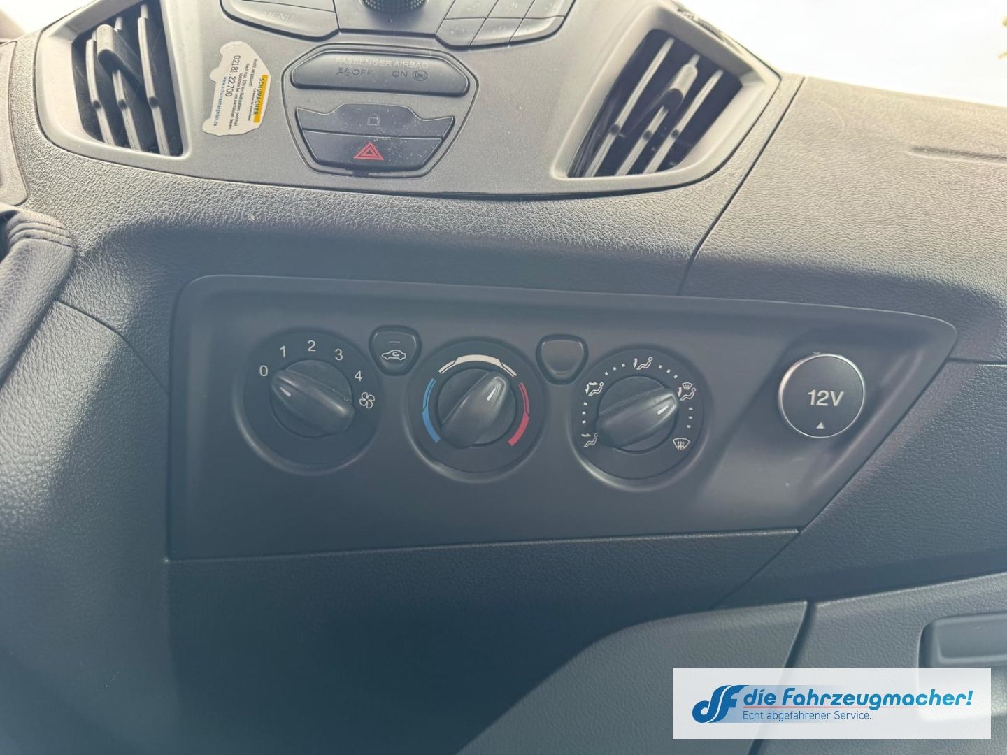 Fahrzeugabbildung Ford Transit Custom Tourneo 300 L1 *TURBOSCHADEN*2352