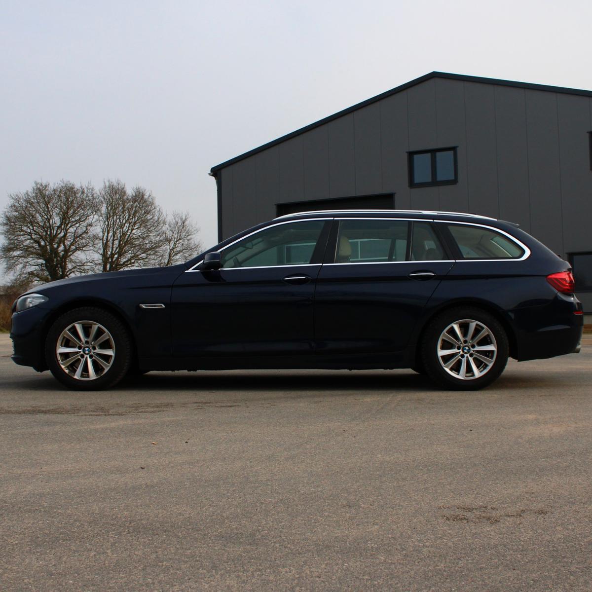 BMW 530d xDrive Touring LCI | Panorama | Scheckheft