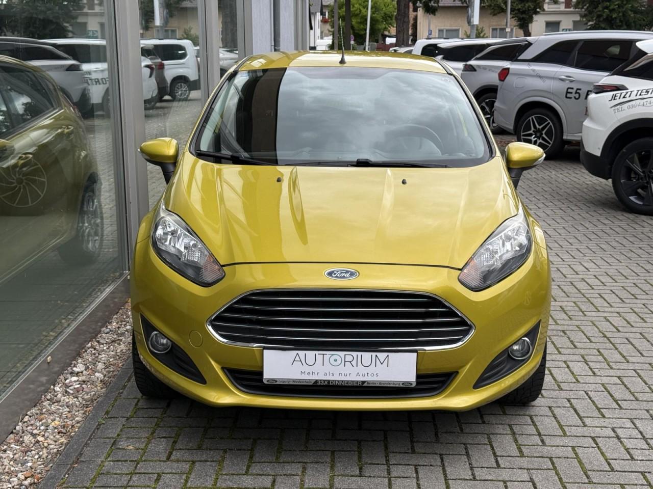 Ford Fiesta Sync Edition KLIMA SZHZG LM FELGEN Klima