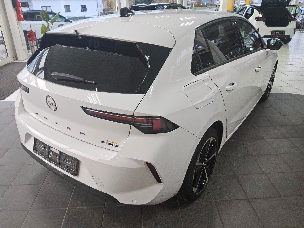 Fahrzeugabbildung Opel Astra L Lim. 1.6 HYBRID EDITION NAVI/LED/KAMERA