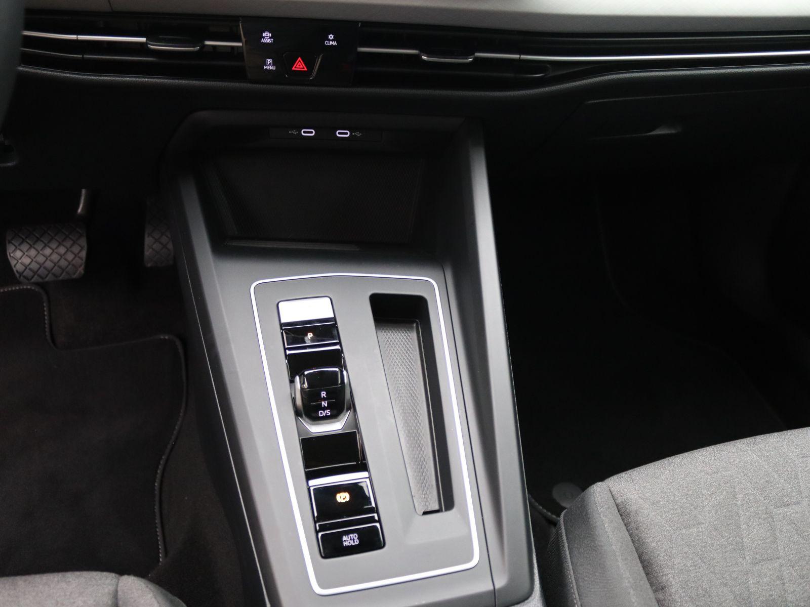 Volkswagen Golf VIII Life 1.5 eTSI DSG / CarPlay, HuD, LED, миниатюра 13
