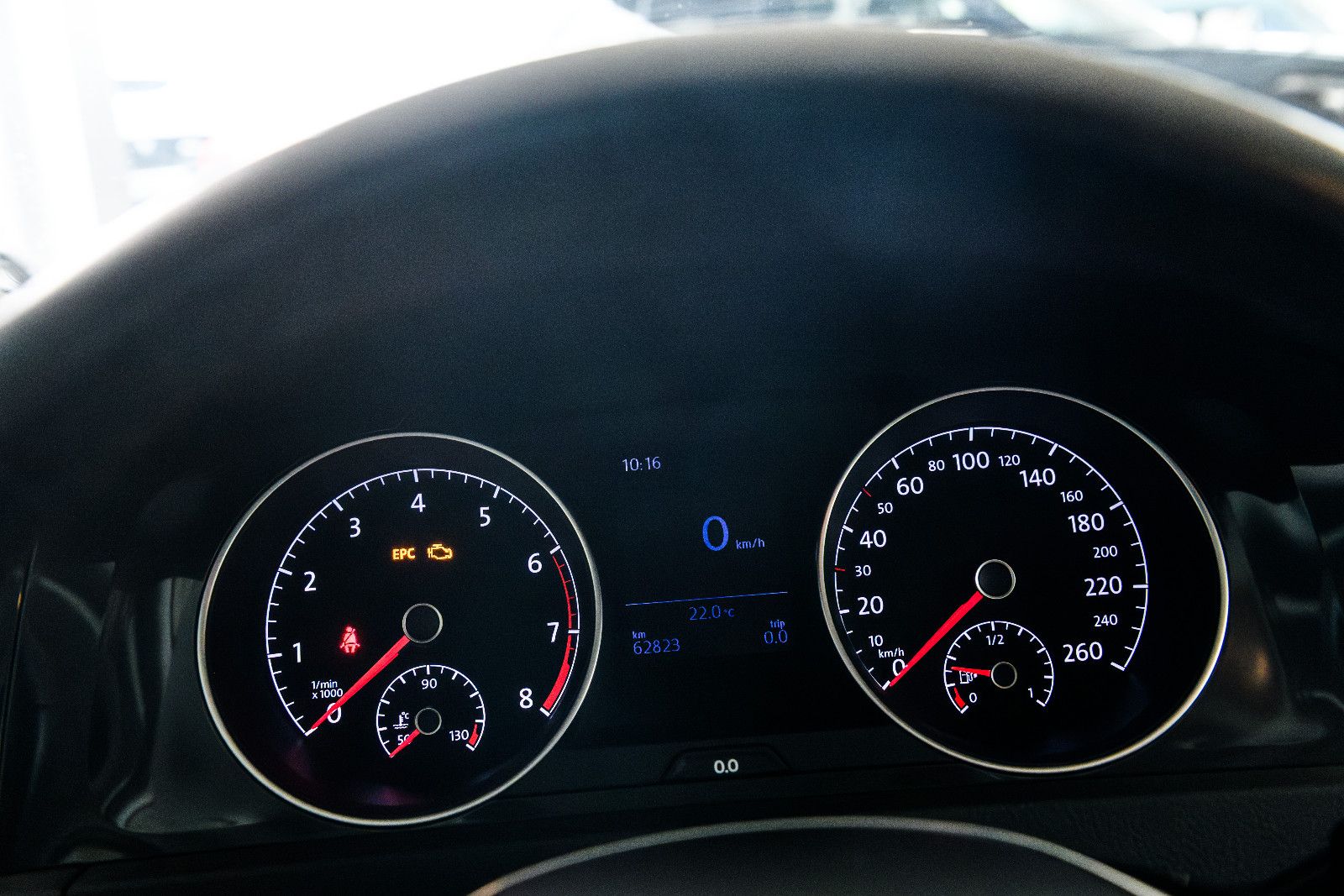 Fahrzeugabbildung Volkswagen Golf VII1.0l TSI Comfortline + GJR + Klima