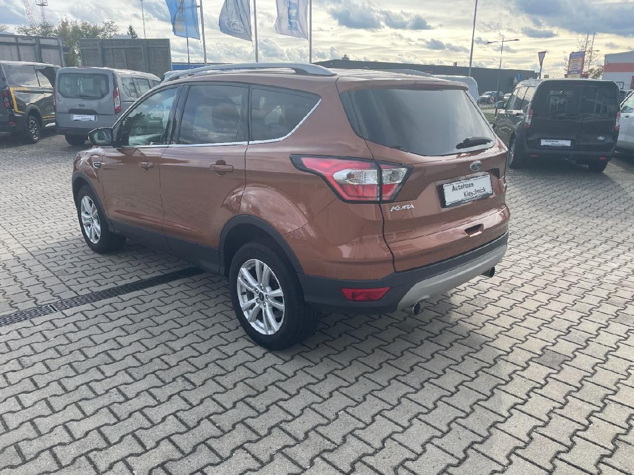 Fahrzeugabbildung Ford Kuga Winterpaket, Navi, Klimaautom.
