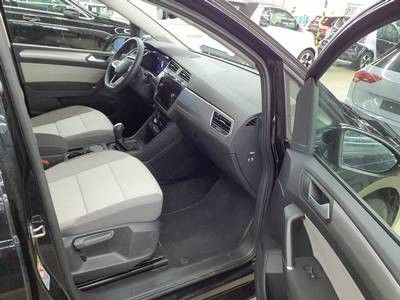 Touran 1.5 TSI DSG COMFORTLINE KAMERA+PDC+AHK+