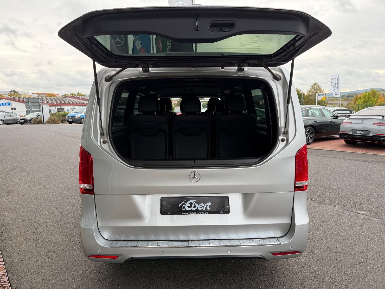Fahrzeugabbildung Mercedes-Benz V 250 d AVANTGARDE ED AMG DISTRONIC Sitzklima