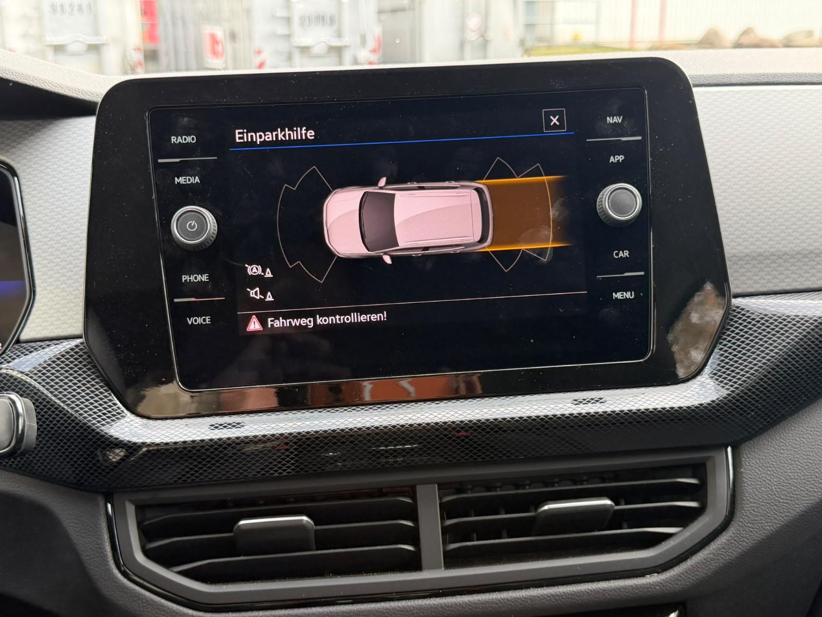 Volkswagen T-Cross 1.0 TSI OPF 85 kW DSG Style NAVI 1.HD