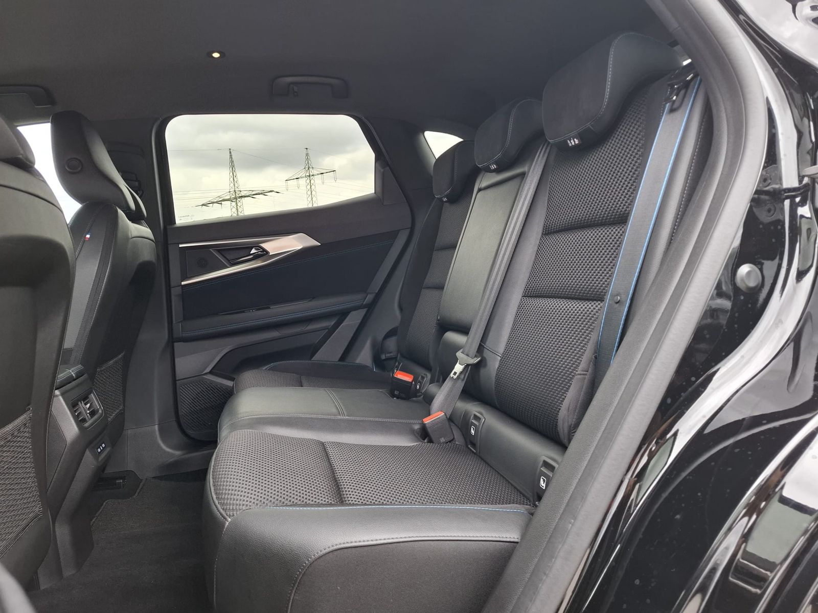 Fahrzeugabbildung Renault Austral 1.2 Voll-Hybrid 200 E-Tech Esprit Alpine