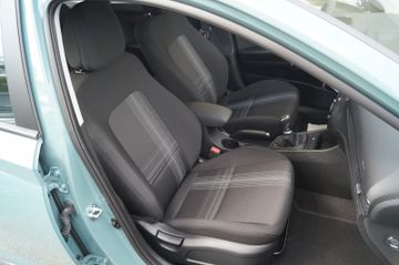 Hyundai i20 1.0T-GDI NAVI-KLIMA-KAMERA-SHZG-TEMPOMAT-PDC