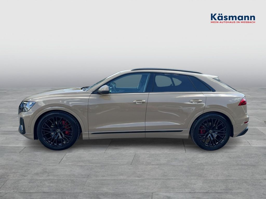 Audi Q8 — hlavná fotografia