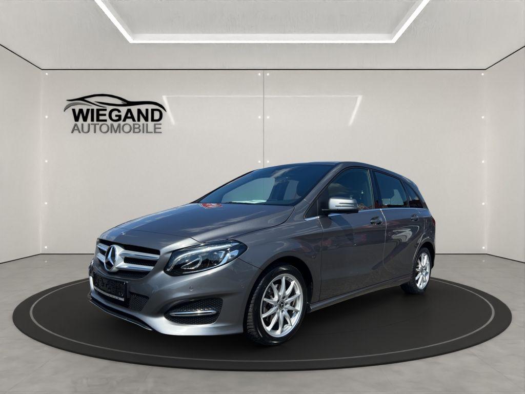 Mercedes-Benz B 180 7G-DCT Urban+LED+AHK+NAVI+RFK+