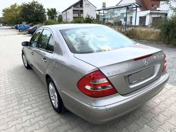 Mercedes E 280 - 3