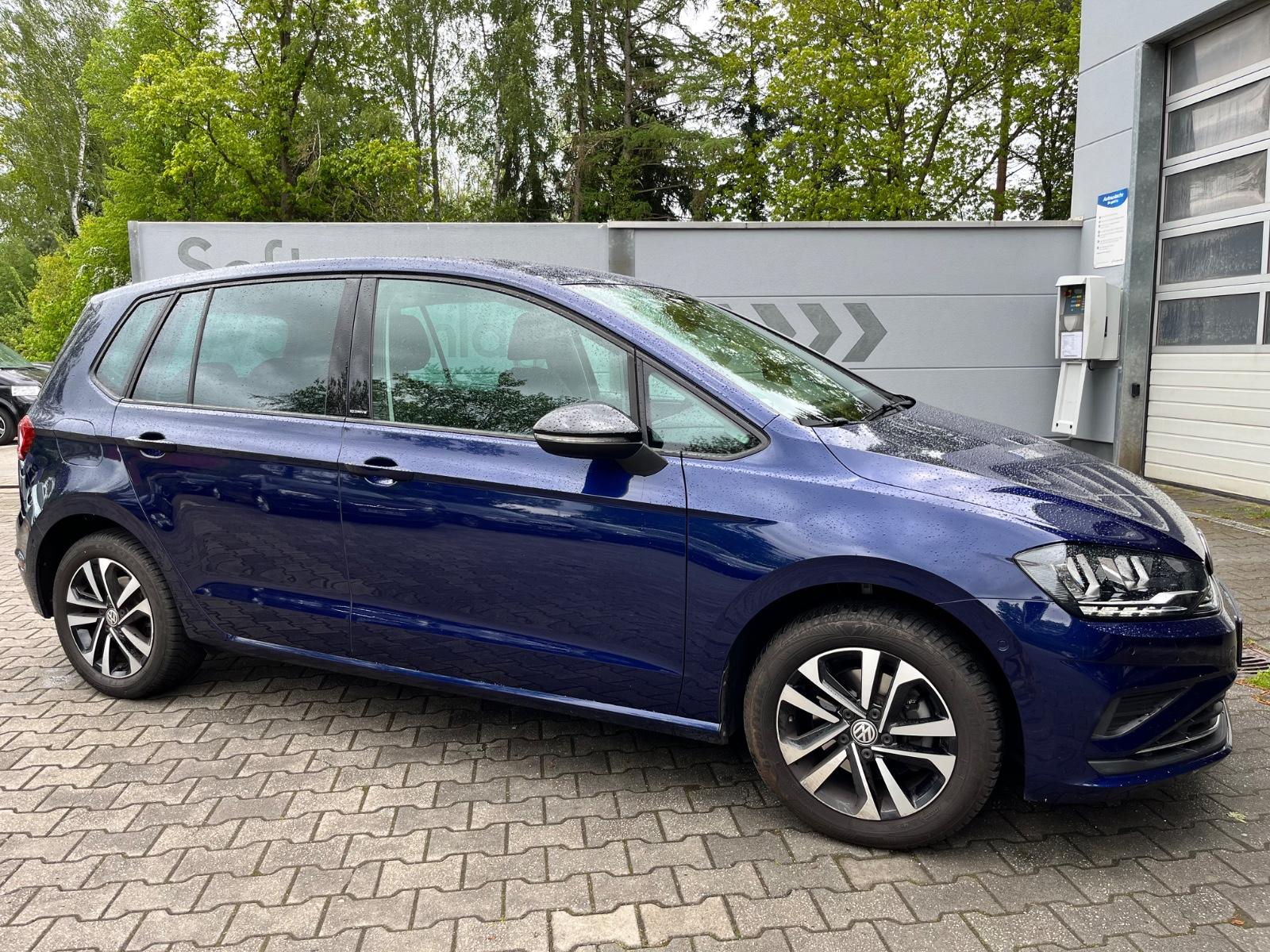 Volkswagen Golf Sportsvan 1.5 TSI IQ.DRIVE *AHK*SHZ*PDC*