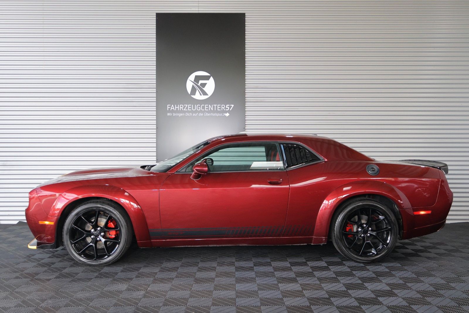 Dodge Challenger 3.6L SXT/KAMERA/CARPLAY/WIDEBODY imagem 2
