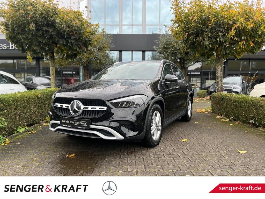 Mercedes-Benz GLA 200 AUT Kam. KlimaA LED LM PDC ParkAss SHZ