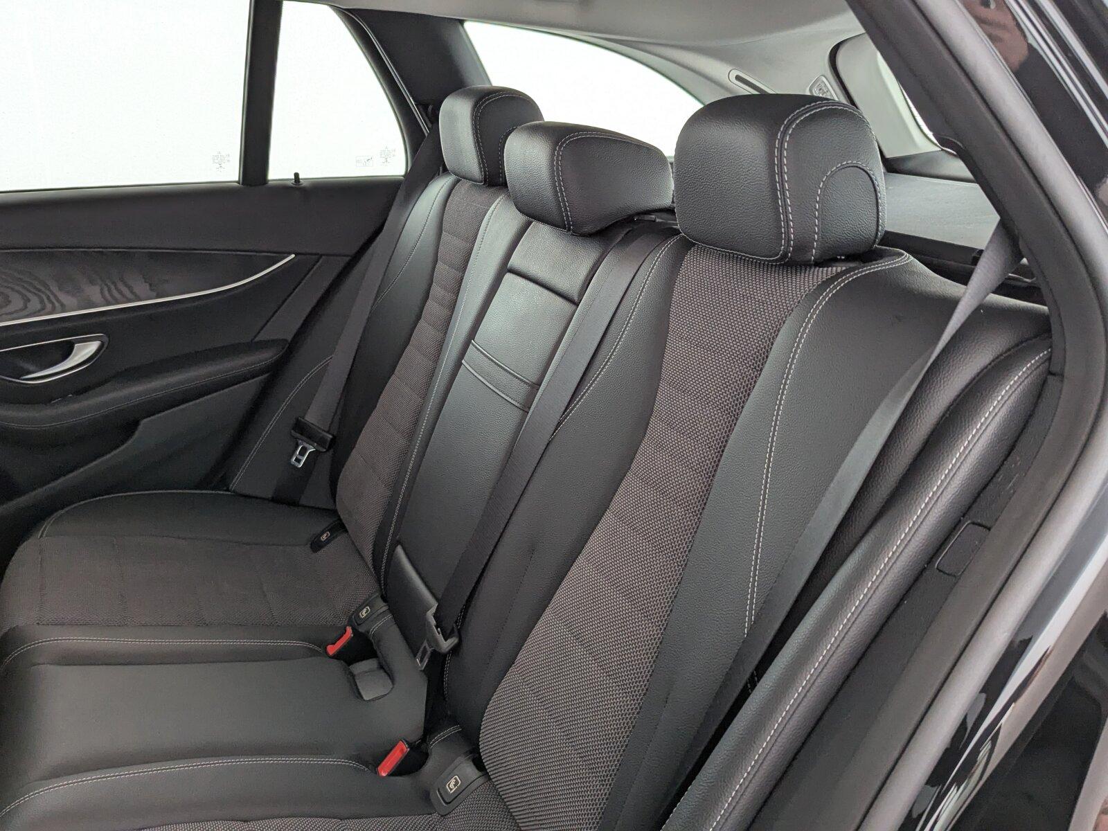 Mercedes-Benz E 200 T Exclusive 4Matic LED+NAVI+ACC+eSitz.