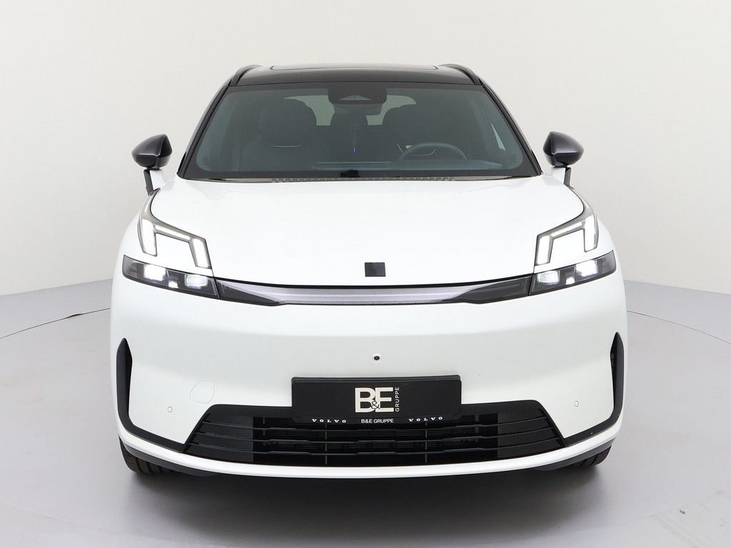 Lynk & Co 08