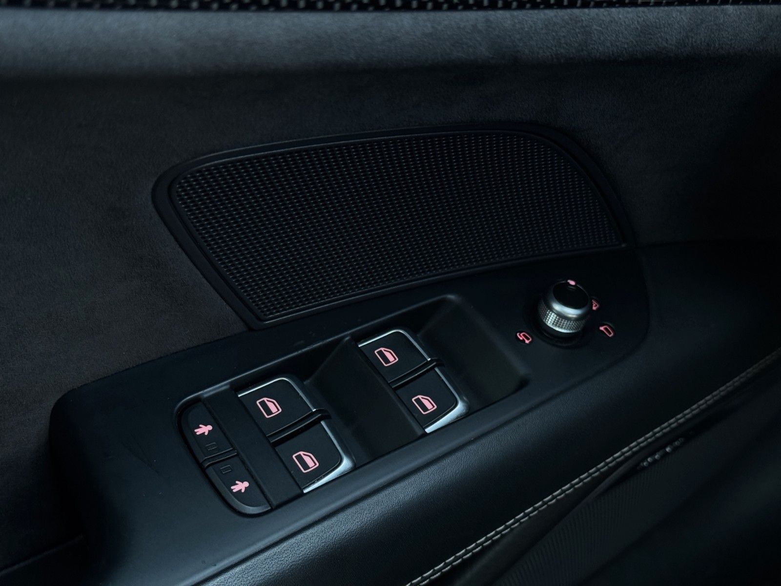 Fahrzeugabbildung Audi S7 4.0 V8 quattro Bose/S-Dach/HUD/Luftf./Keyless