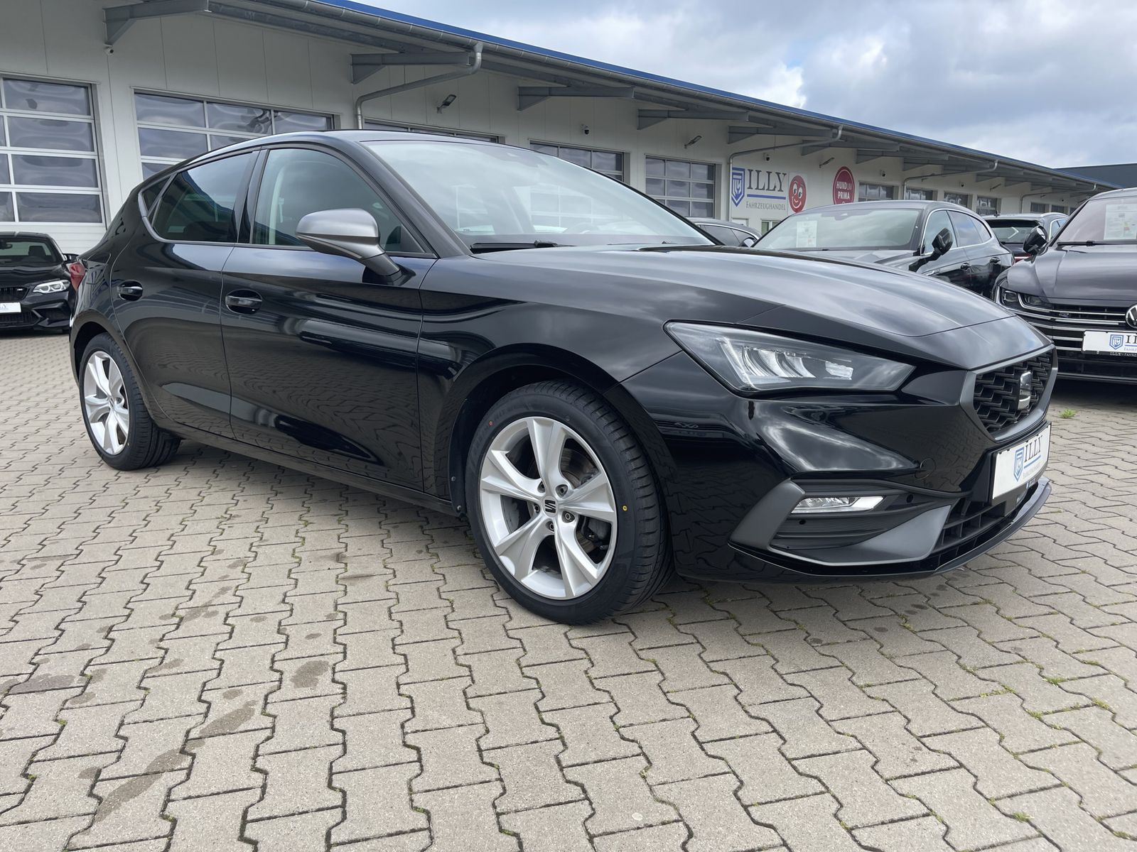 Fahrzeugabbildung SEAT Leon 2.0 TDI*FR-Line*Cam*ACC*LED*