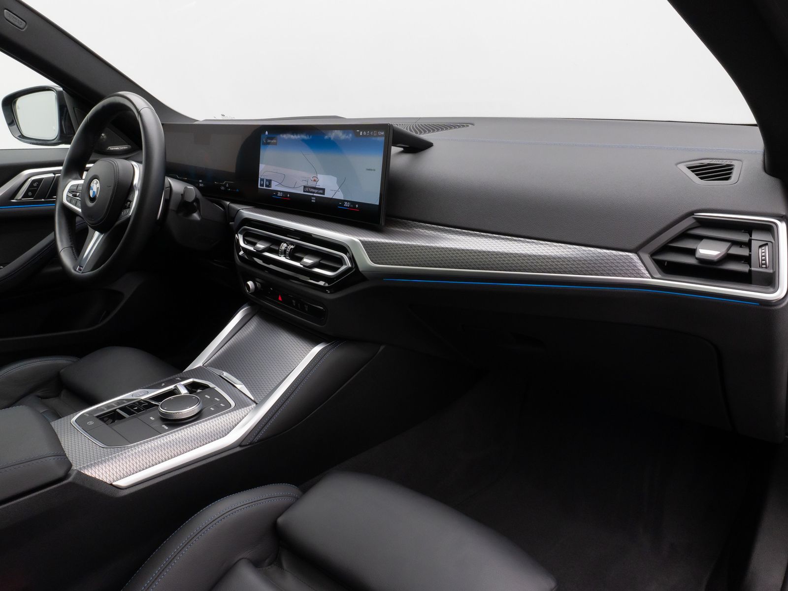 Fahrzeugabbildung BMW M440i Gran Coupé Kamera Glasdach HUD DAB H/K 19"
