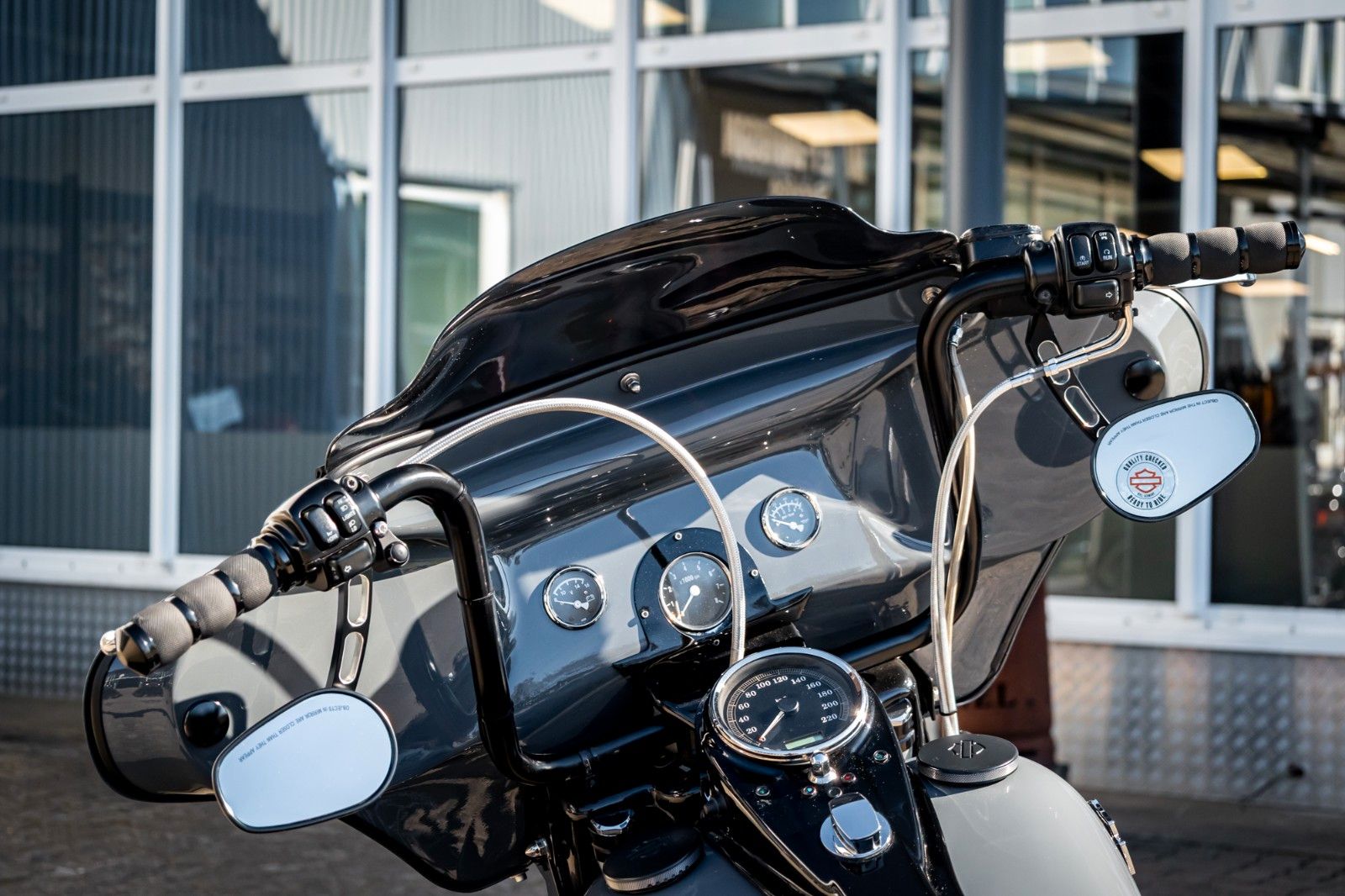 Fahrzeugabbildung Harley-Davidson FLHR ROAD KING  - Fairing - Jekill - 23"Umbau
