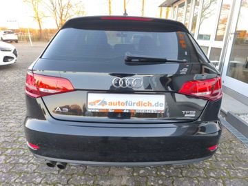 Audi A3 1.4 TFSI ultra S-tro*Bi-Xen*Navi*Alu*SHZ*PDC*