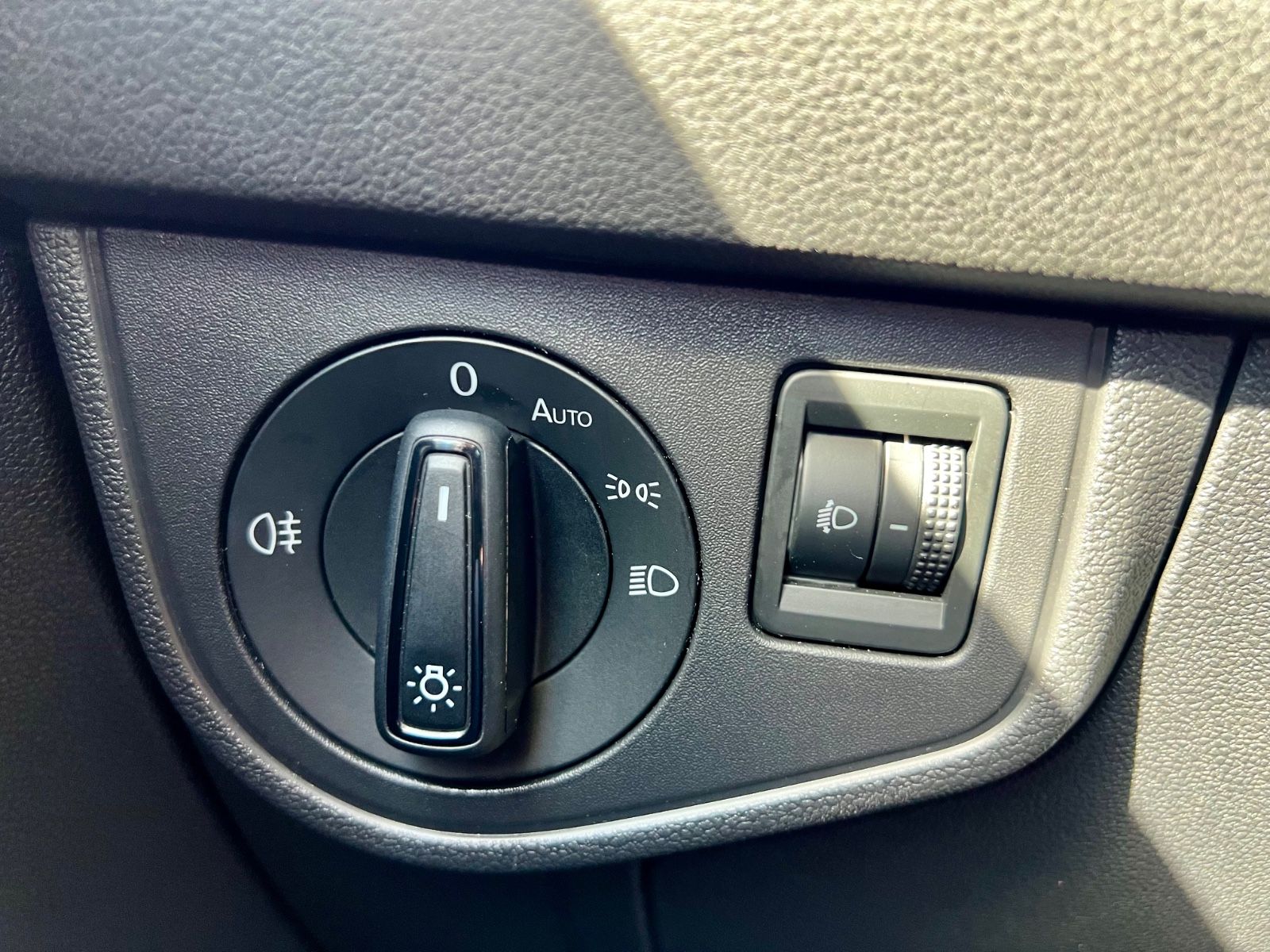 VW Polo VI KLIMA GZJR LED CARPLAY PDC