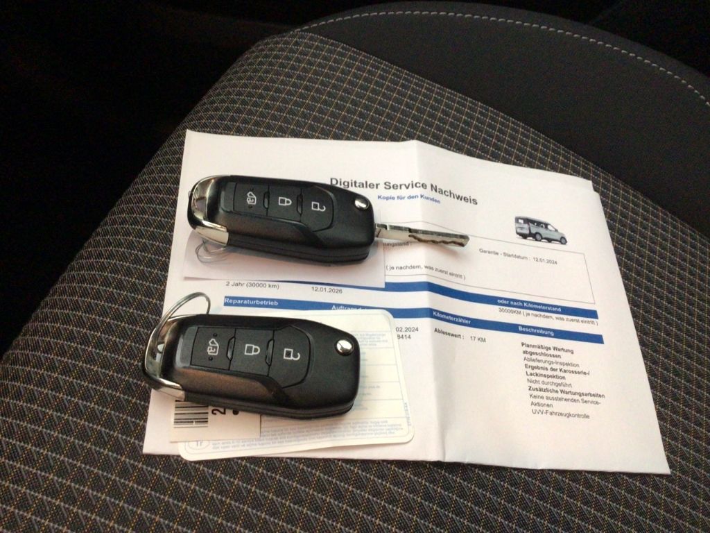 Fahrzeugabbildung Ford Tourneo Courier Trend Sitzheizung, Rückfahrkamer