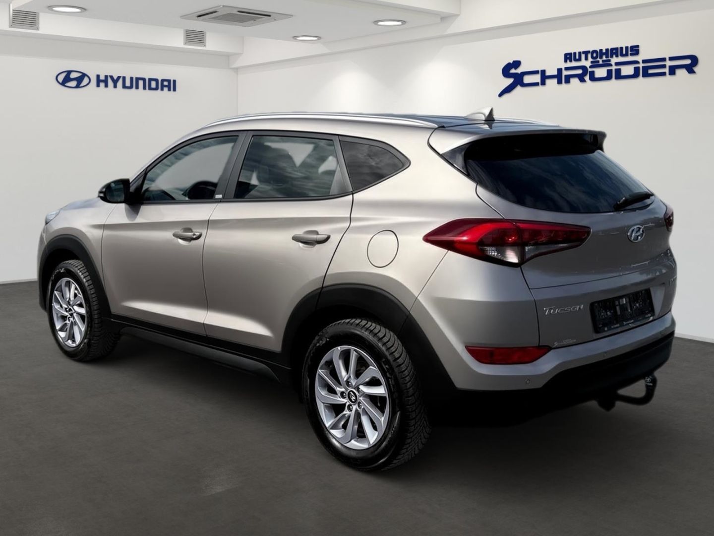 Fahrzeugabbildung Hyundai Tucson 1.6 Passion Navi Kamera Anhängerkupplung