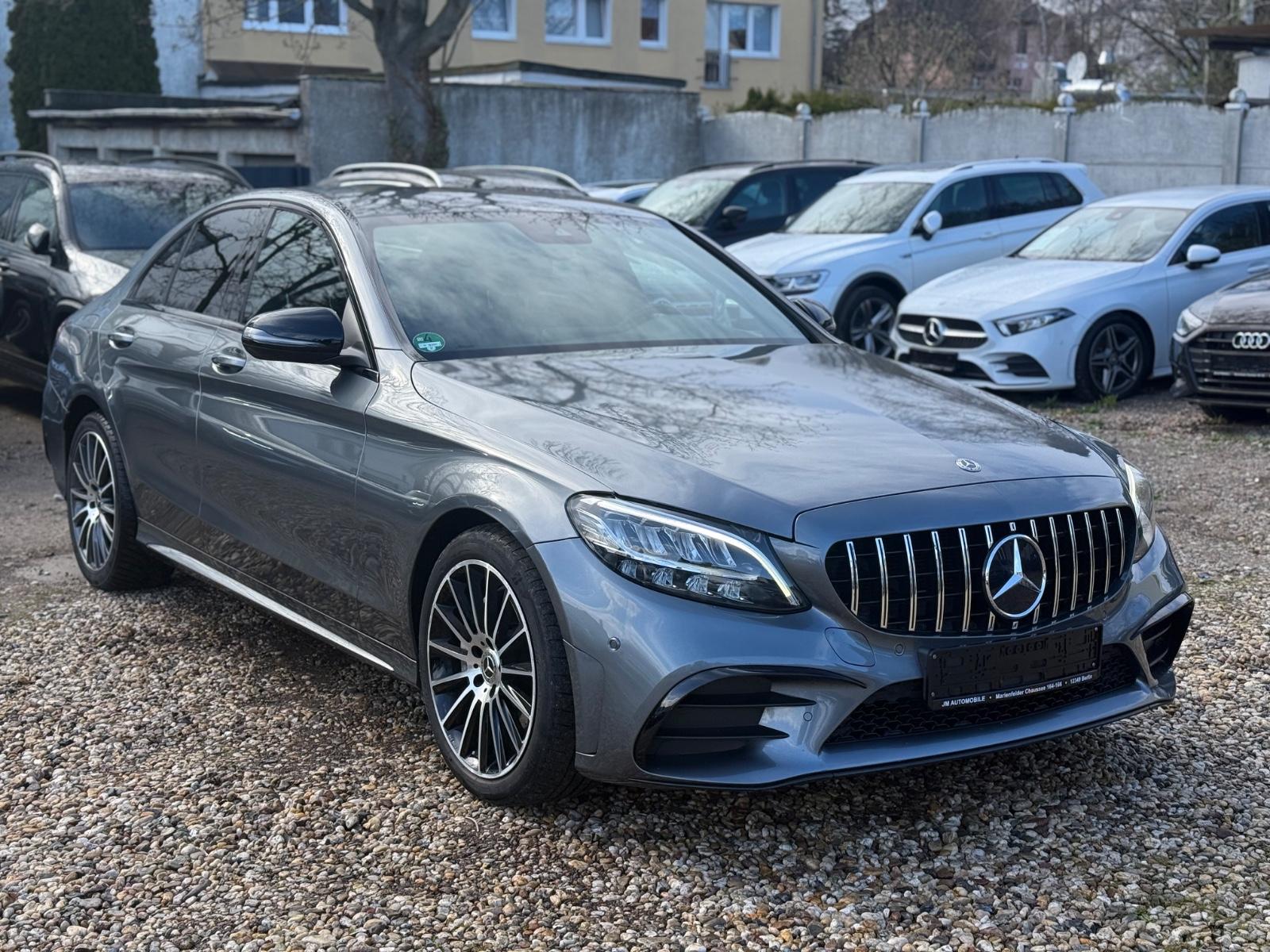 Mercedes-Benz C 200d AMG/Night/R.Kamera/Carpl./T.Winkel