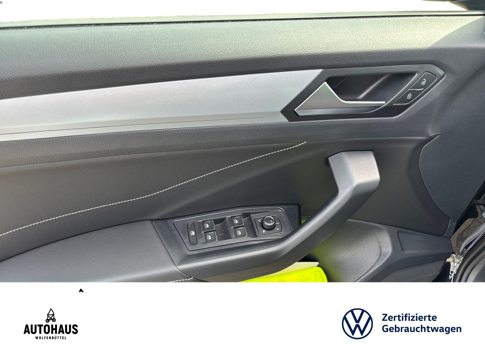 Volkswagen T-Roc - Bild 15