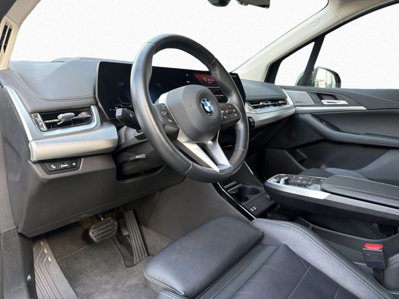 BMW 223 Active Tourer - Bild 16