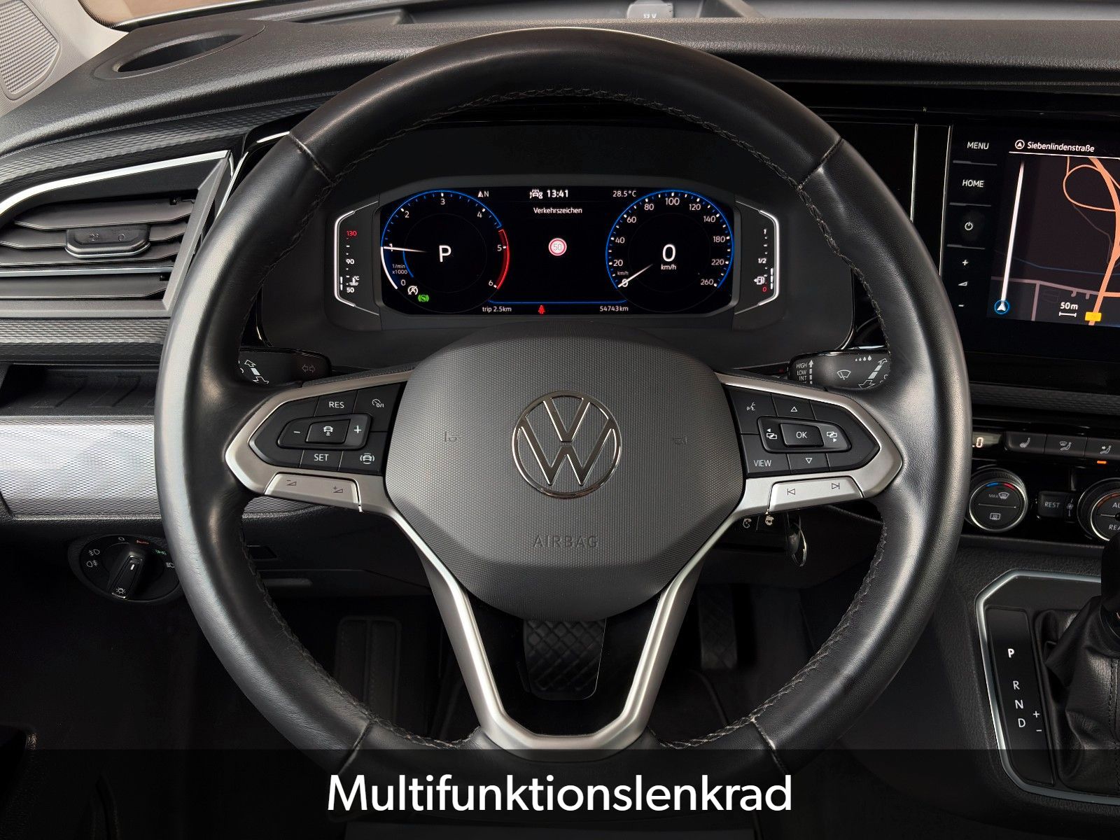 Fahrzeugabbildung Volkswagen T6.1 Multivan Highline Alcan. CAM ACC SHZ 3-Z KL