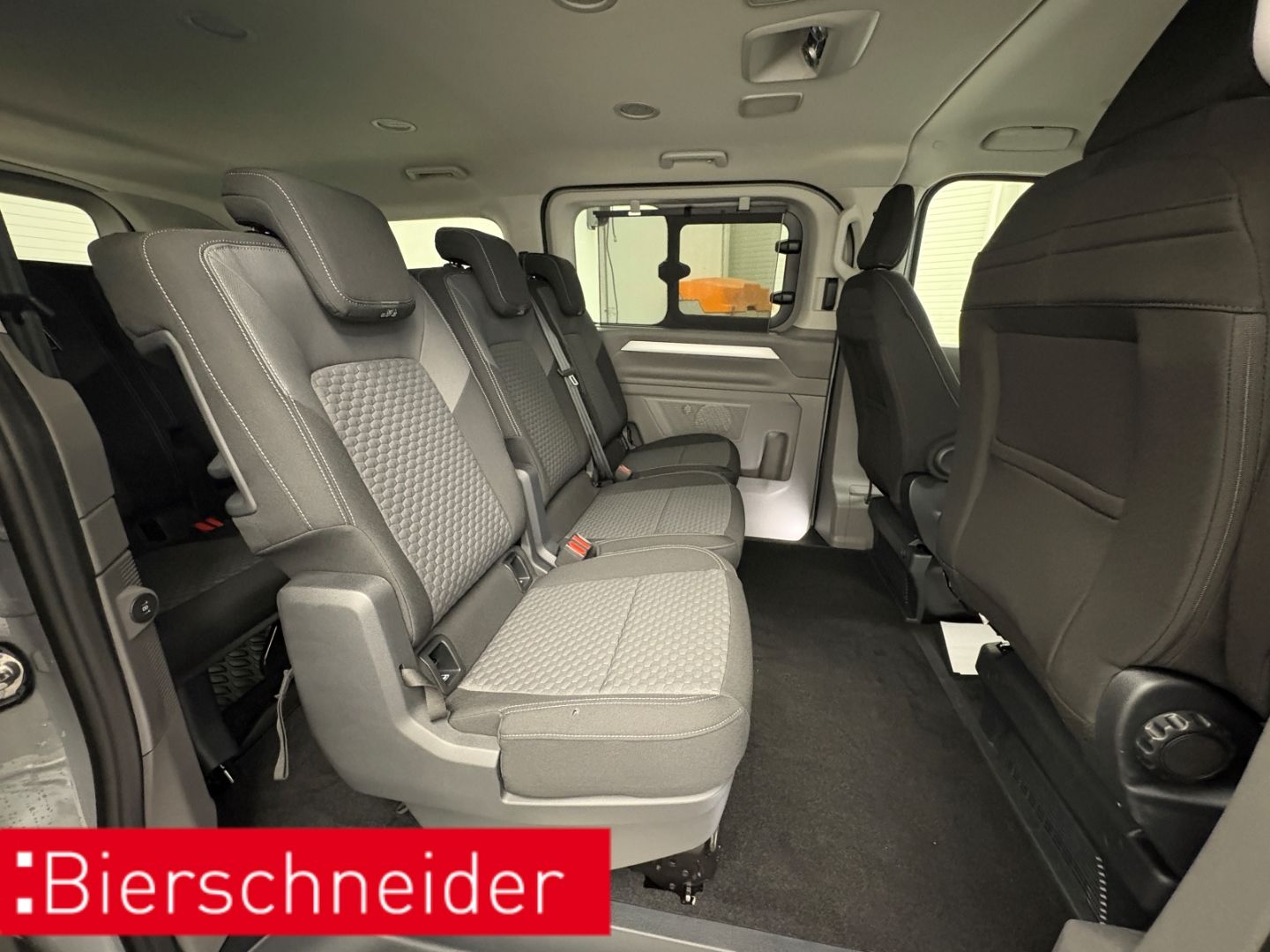Volkswagen T7 Caravelle - Bild 9