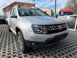 Dacia Duster 1.6l Prestige 4x2*Sitzhzg*Temp*Navi* - Dacia Duster Gebrauchtwagen in Dresden