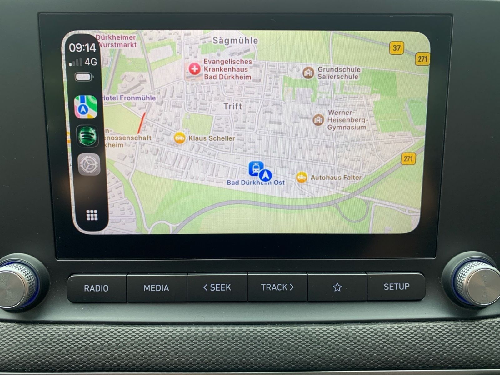Fahrzeugabbildung Hyundai KONA Select Elektro 11 kW OBC Sitzheizung