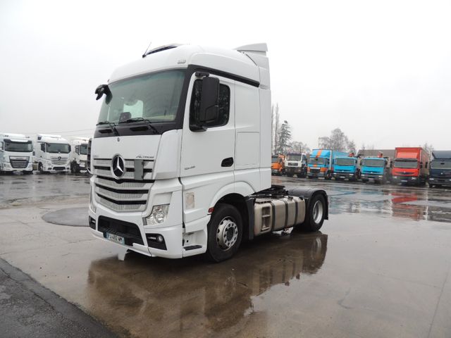 Mercedes-Benz 1845 Actros MP4  (2x)