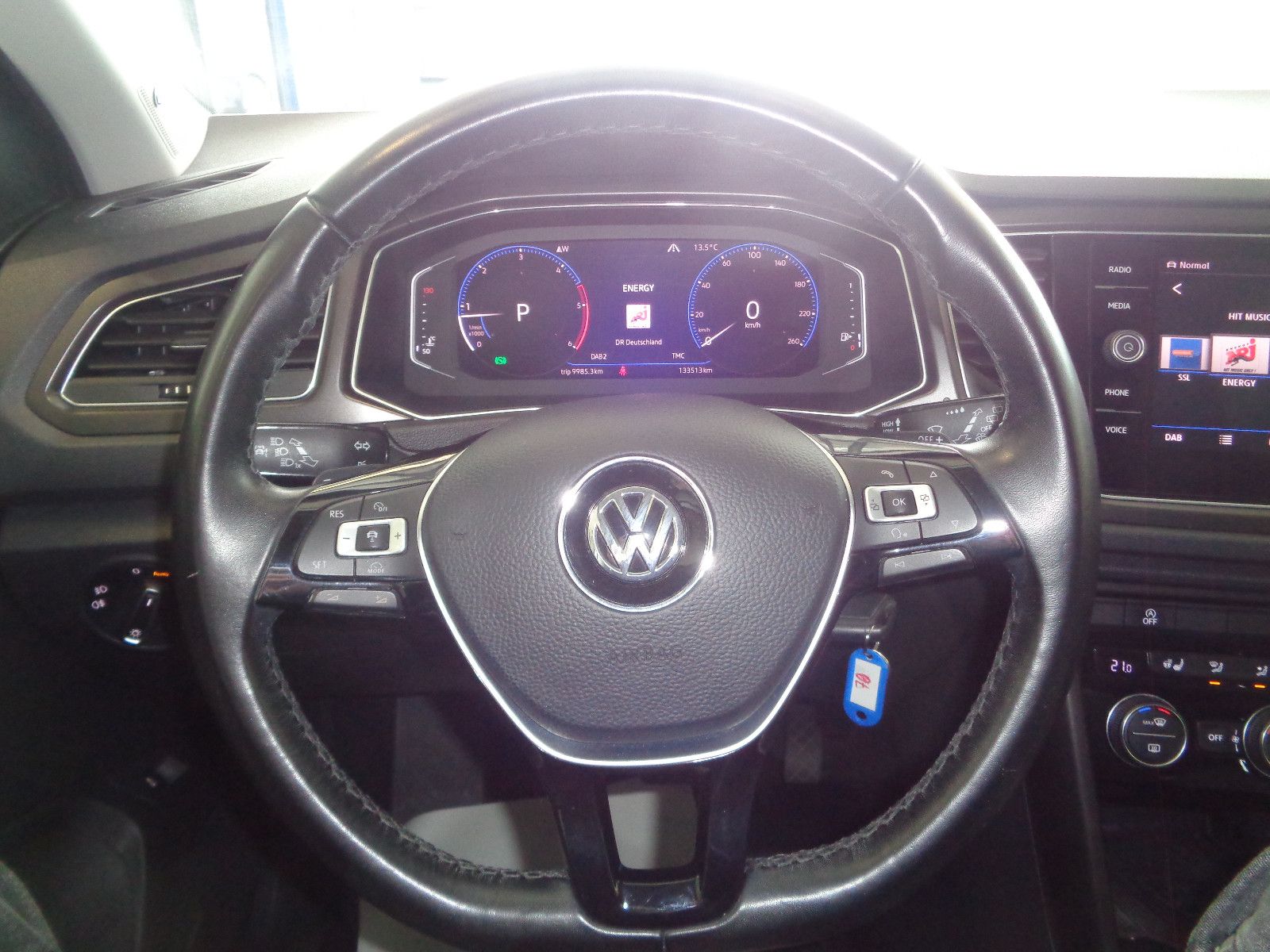 Fahrzeugabbildung Volkswagen T-Roc Style 4Motion / LED  / NAVI / AHK /