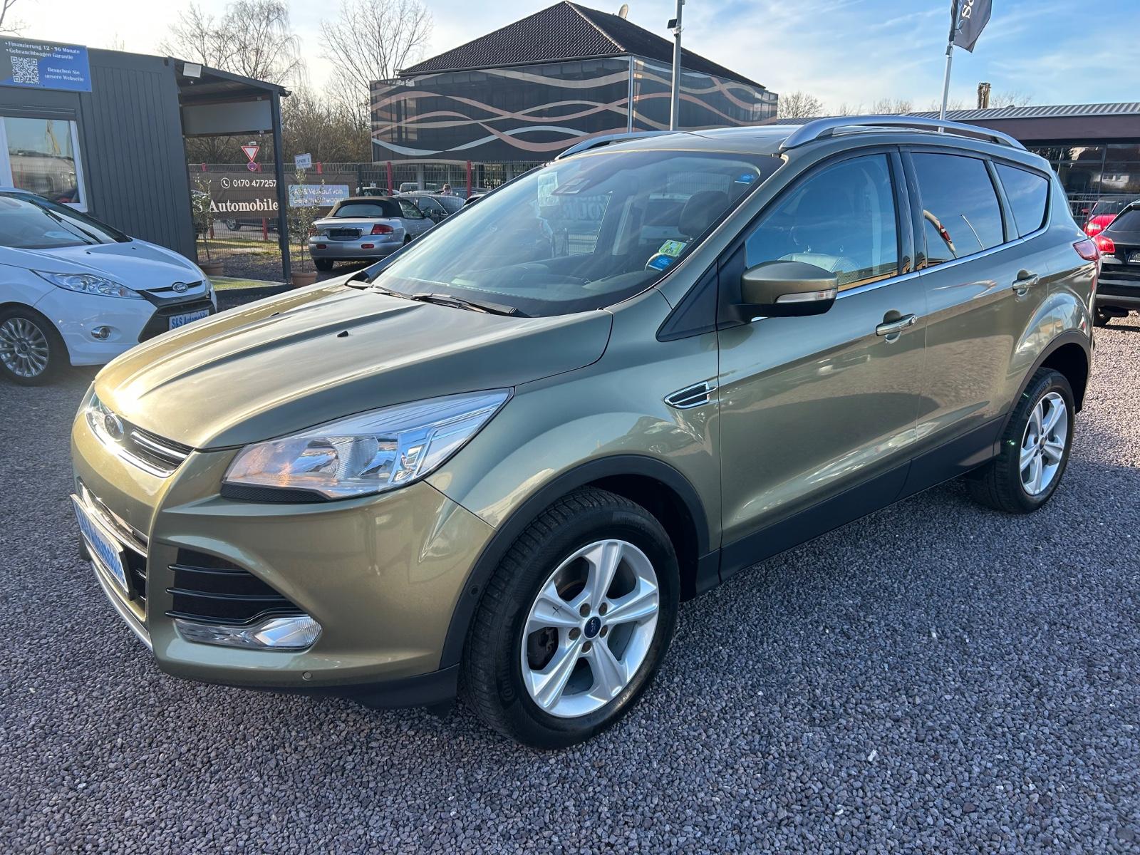 Ford Kuga Titanium AWD *Navi*AHK*PDC*SHZ*Euro5*