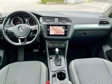 Volkswagen Tiguan - 11