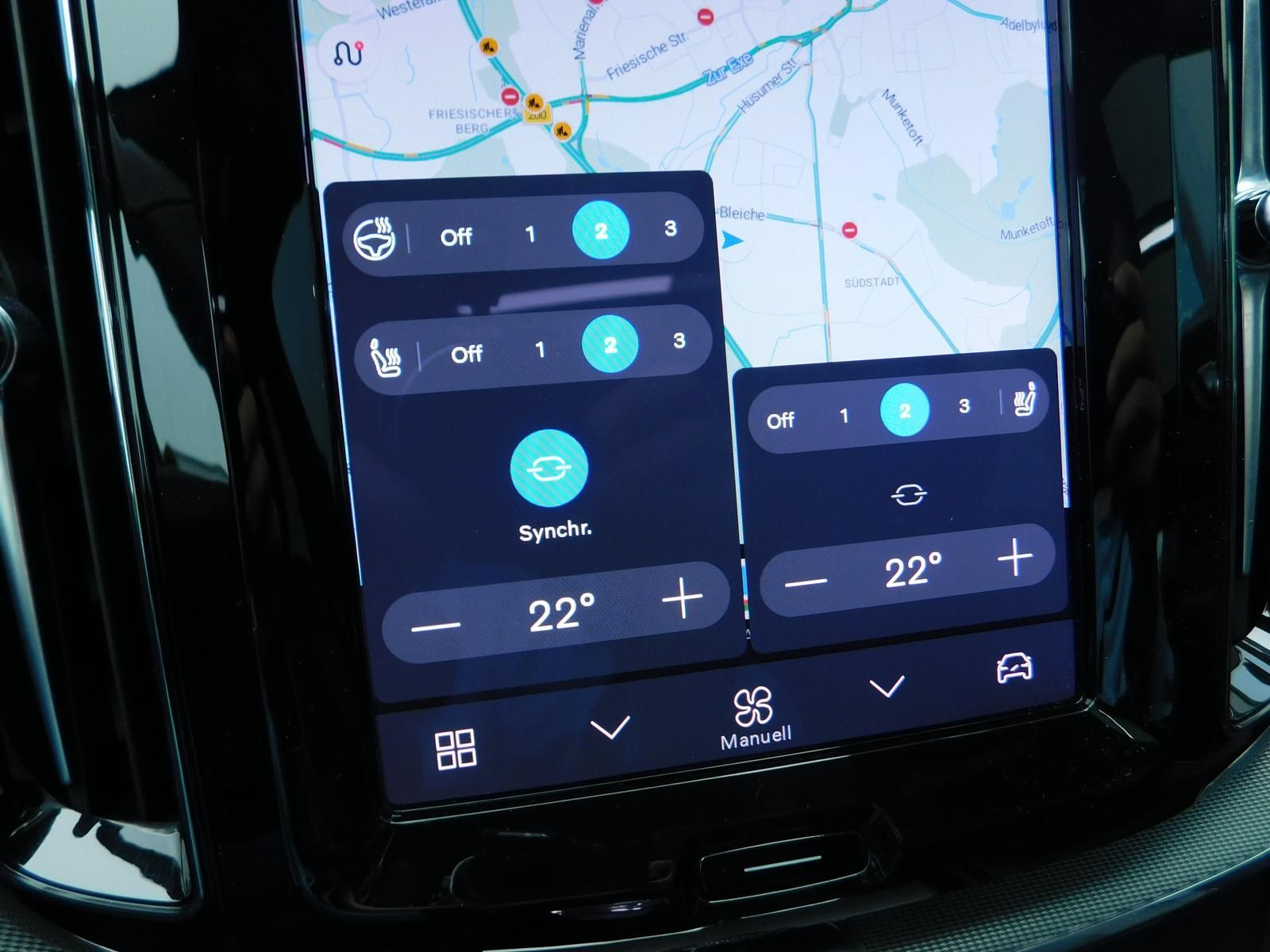 Fahrzeugabbildung Volvo XC60 B4D AWD Plus Dark "Panoramadach"