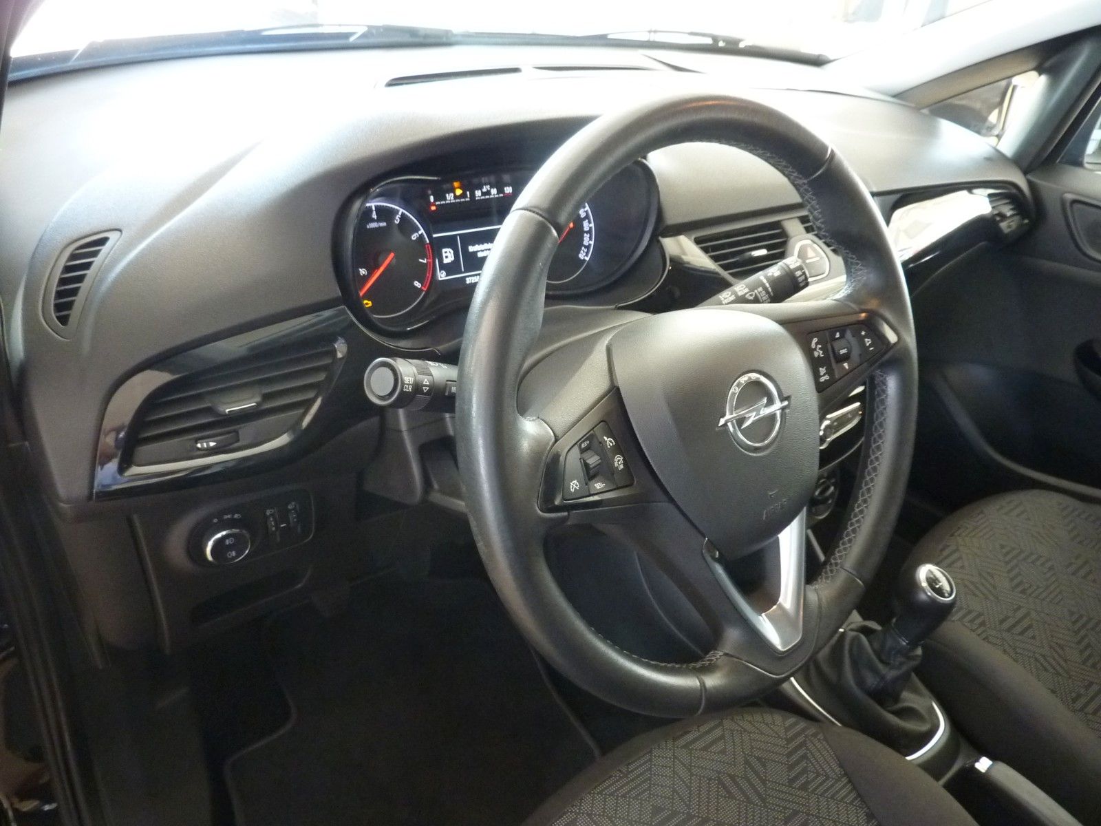 Fahrzeugabbildung Opel Corsa 1.4 Edition, AC, BC, Allwetter