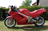 Honda VFR750F - HONDA VF750F